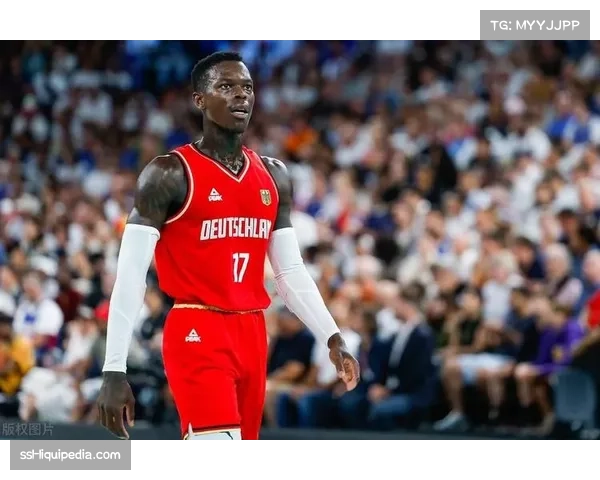 魔术力克热火，班凯罗担任小球中锋时段攻防表现获教练肯定